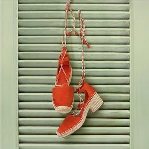 Tory Burch Summer Espadrilles!Orange make u happy!